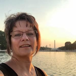 Meet your Posher, Laura